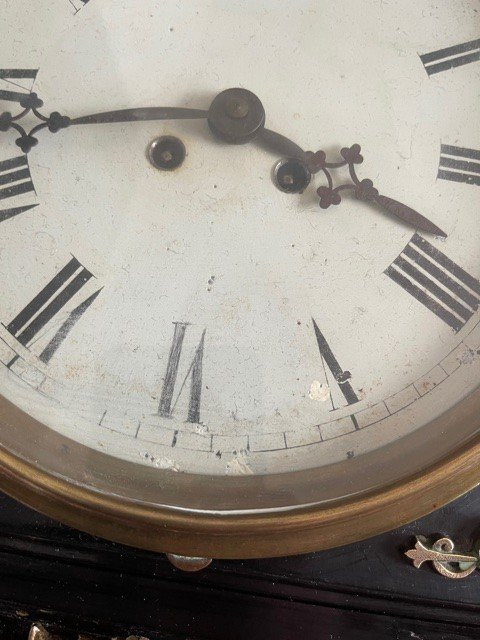 Kartell-Wanduhr aus der Zeit Napoleons III