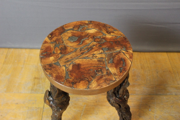 Pedestal table and its stools brutalist in vine stock around 1950