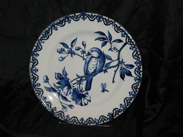 Service en faïence de Choisy le Roi à décor d'oiseaux style  japonisant époque 19ème