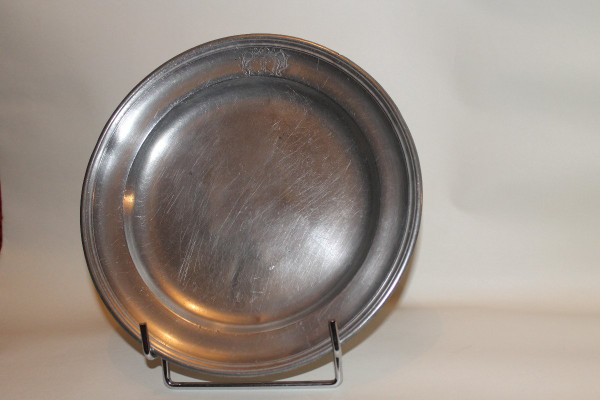 Languedoc pewter dish with 18th century coat of arms