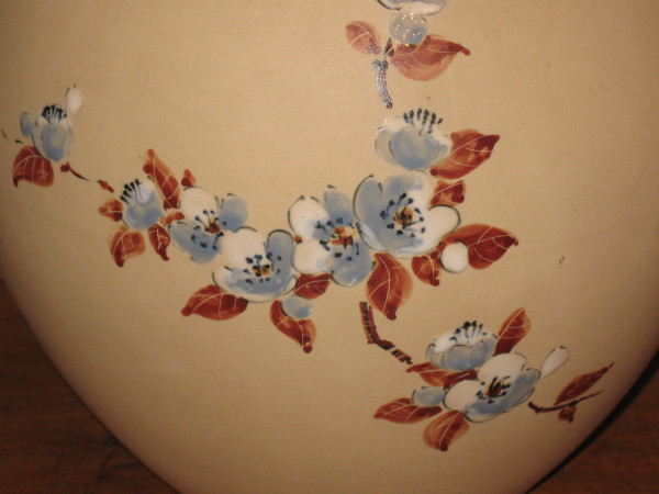 Grand vase boule en grès de Ciboure décor japonisant aux fleurs de cerisier de C Fischer époque 20ème