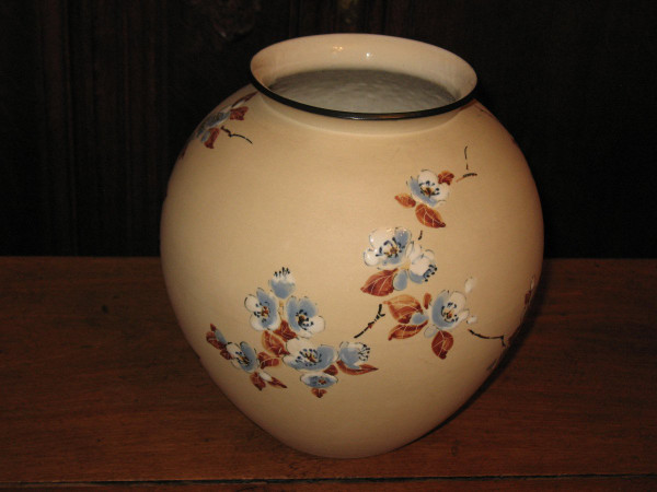 Grand vase boule en grès de Ciboure décor japonisant aux fleurs de cerisier de C Fischer époque 20ème