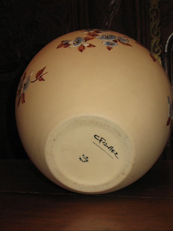 Grand vase boule en grès de Ciboure décor japonisant aux fleurs de cerisier de C Fischer époque 20ème