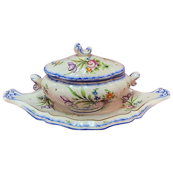 Small Soup tureen Faience De Clamecy of Louis XV style