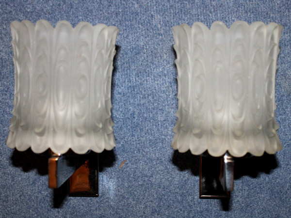 Pair of opalescent glass sconces from the 70s