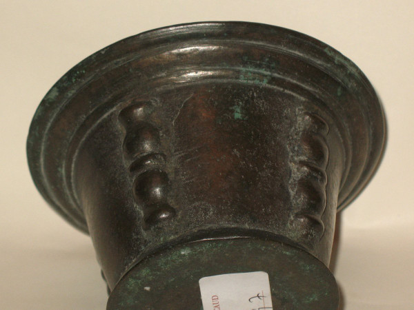 Petit mortier en bronze à contreforts époque 18ème OrigineVal de Loire