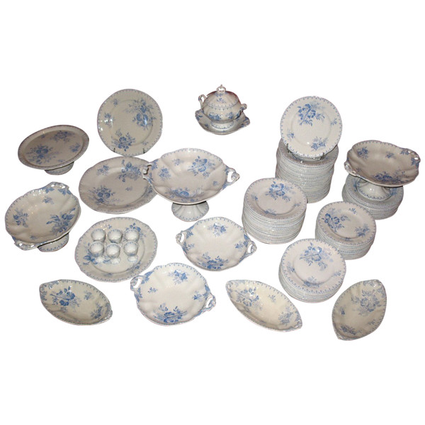 Sarreguemines earthenware table service, 19th century decor