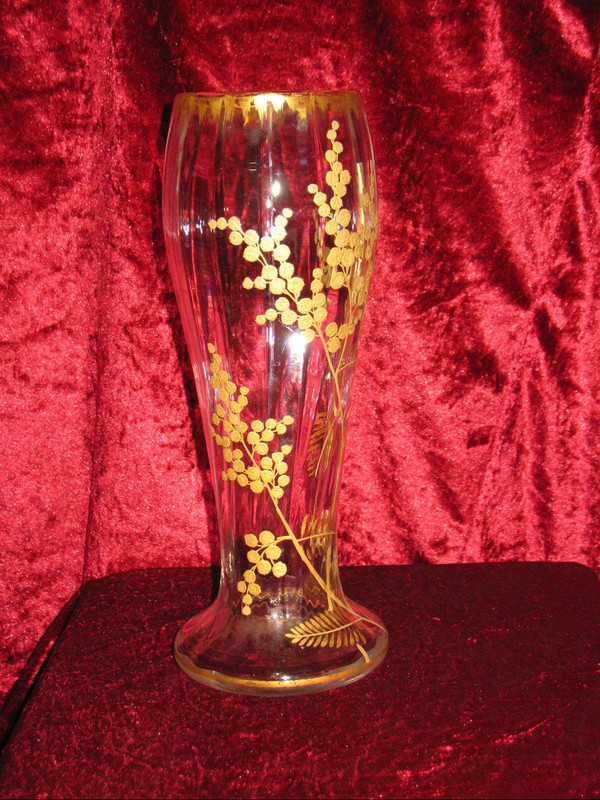 Vaso in vetro dipinto con oro fino decorato a fiori, XIX secolo