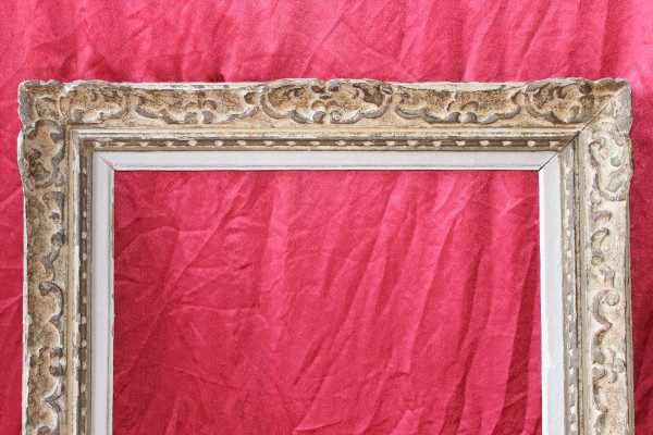 Grand cadre Montparnasse en bois sculpté 120 x 69 cm