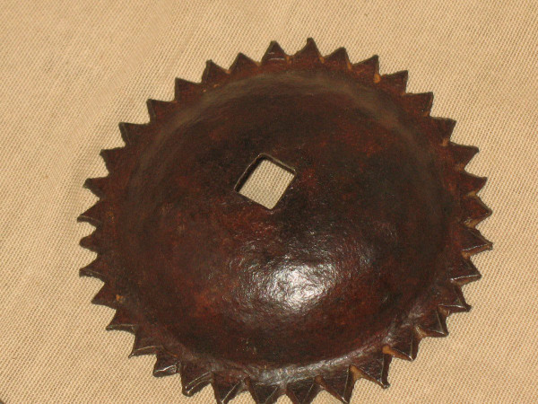 Heurtoir marteau de porte en fer forgé époque 17ème