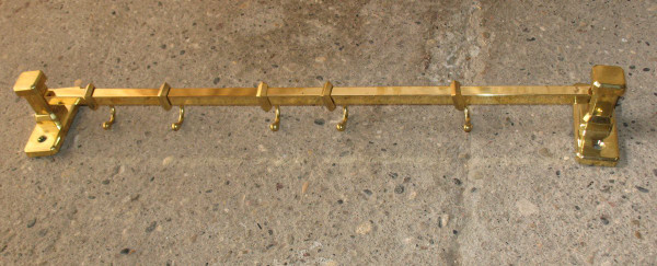 Wandregal für Küchen- oder Badutensilien aus Messing und Bronze. Art Deco