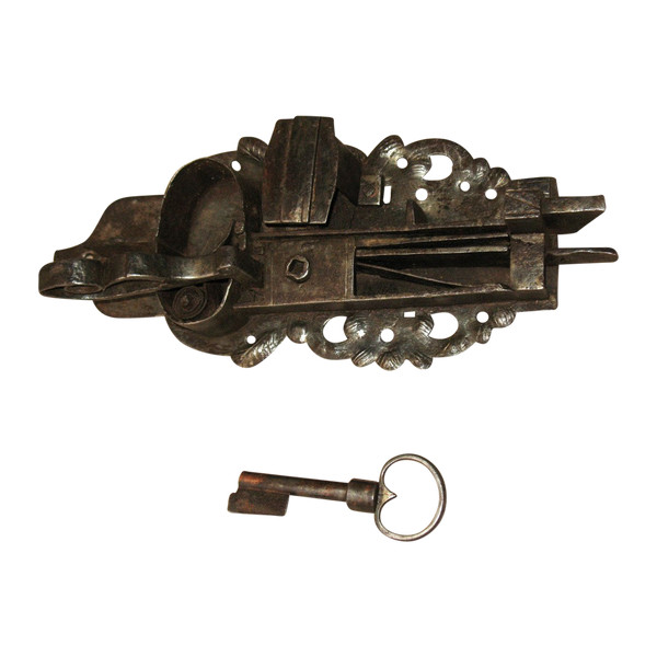 Strong wrought iron lock with its handle and key 17th century