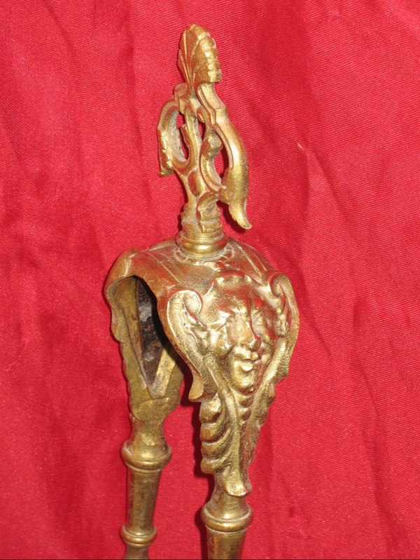 Bronze servant fireplace set with shovel and tweezers, 19th century