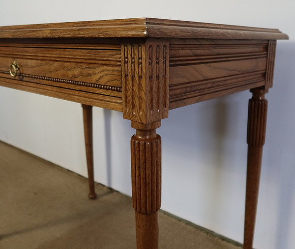 Table Bureau en Chêne massif, goût Louis XVI – 1900