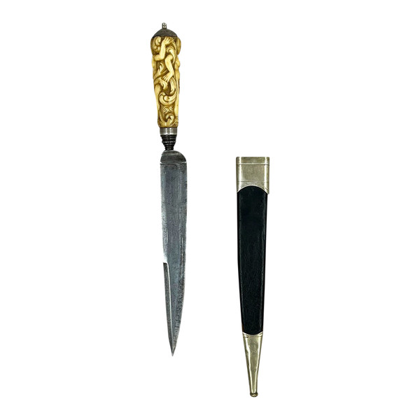 GENOESE DAGGER animated by TWO WOMEN - Genoa, Italy - 18th century