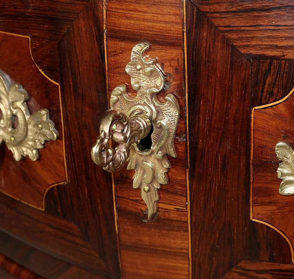 Tomba Piccola Comò in Legno Pregiato, transizione Luigi XIV / Luigi XV – XVIII secolo