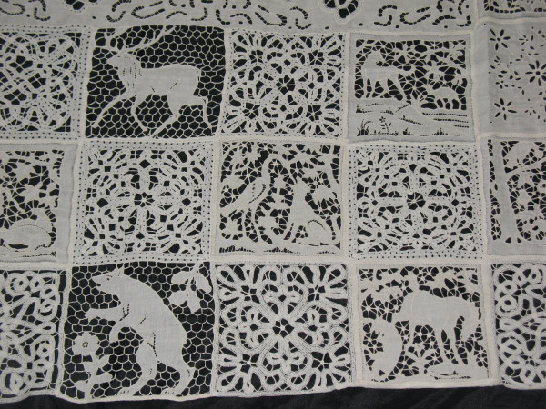 Tablecloth or bedspread in Luxeuil lace and Richelieu embroidery, 19th century