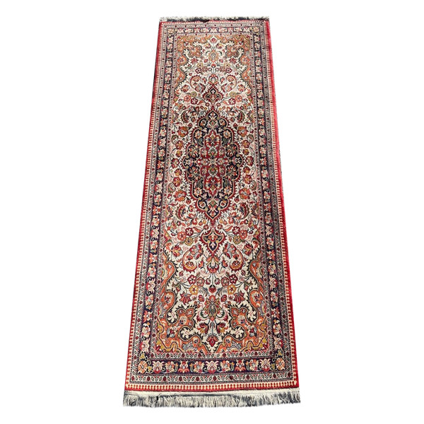 Tapis Persan Ghoum Iran Vers 1980 Laine Et Soie