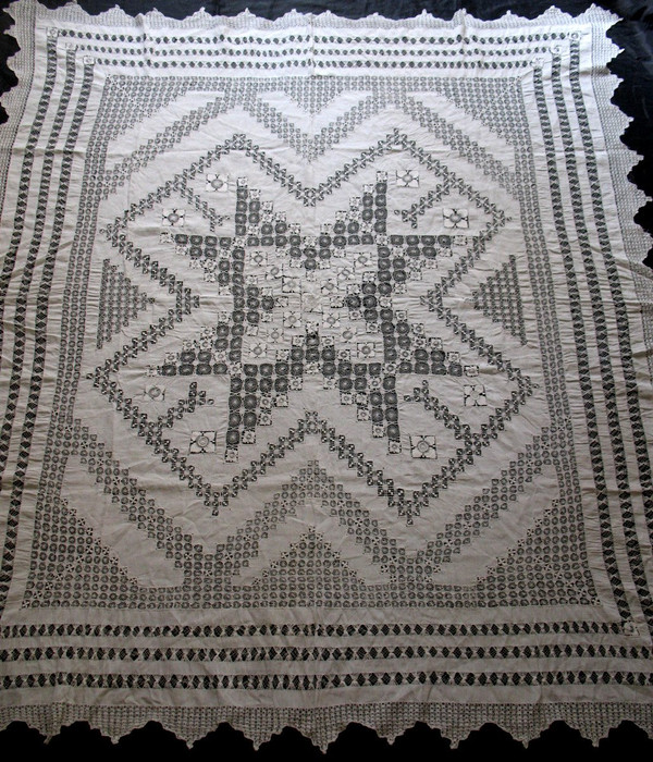 Tovaglia in pizzo in stile Art Déco