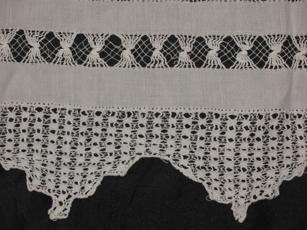 Tovaglia in pizzo in stile Art Déco