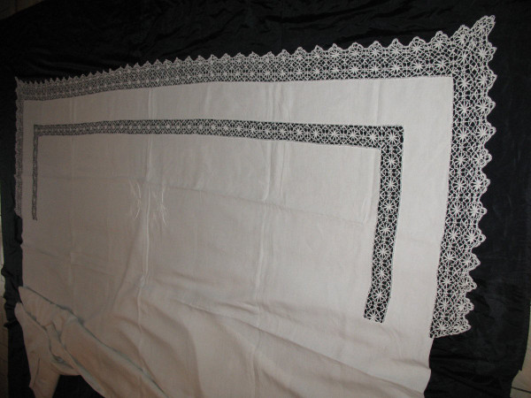 Wedding yarn sheet with bobbin lace return early 20th century initials IC