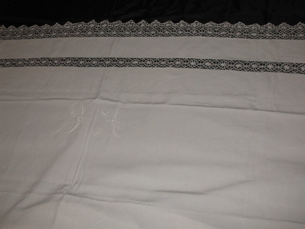 Wedding yarn sheet with bobbin lace return early 20th century initials IC