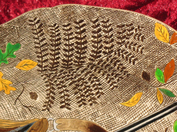 Gien earthenware dish Rambouillet hunting decor by J. Bertholle in perfect condition early 20th century