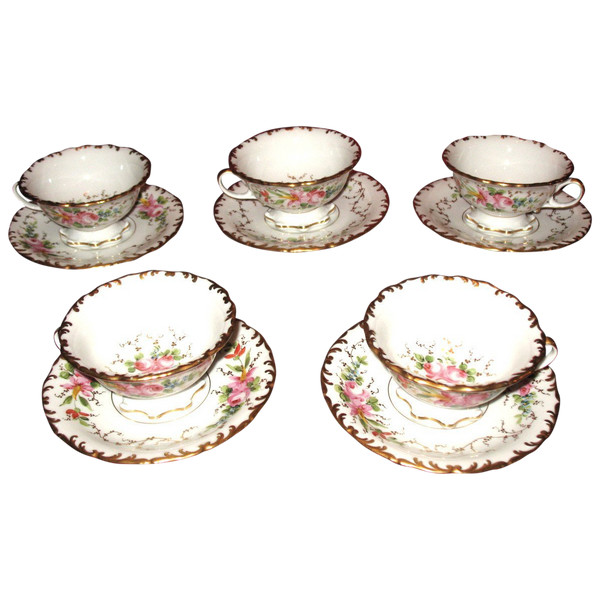 5 Limoges porcelain cups decorated with roses