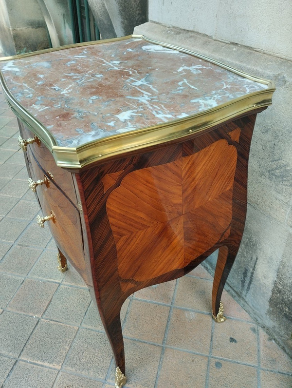 Comodino - Luigi XV - Bois De Rose - Marmo fiore di pesco Fine del XIX secolo.