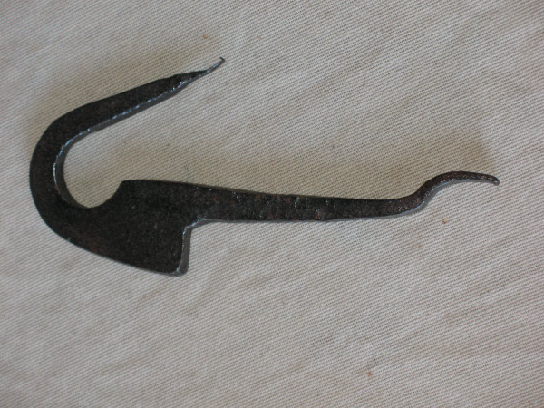 Marteau heurtoir de porte en fer forgé complet époque  18ème