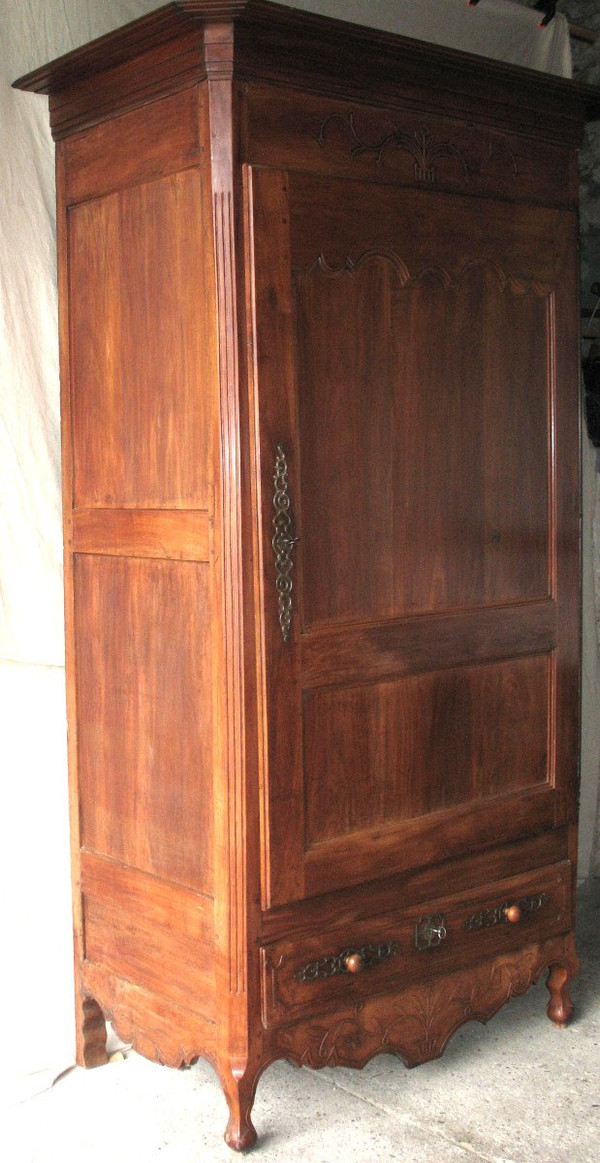 Bonnetière Vendéenne in legno di ciliegio, inizio XIX secolo, stile Luigi XVI