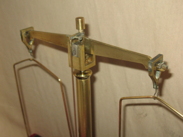 Parisian balance with flail of A. Collot in Paris 19th century