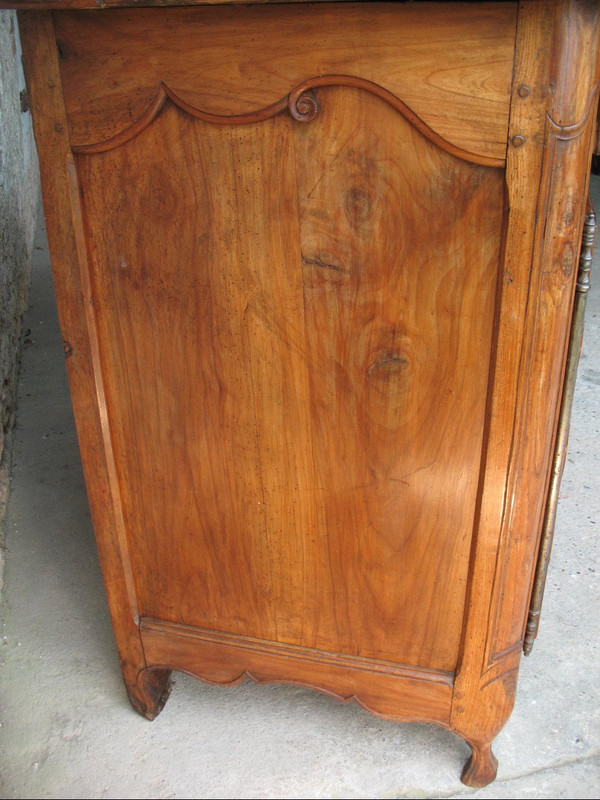 Buffet d'époque Régence à 2 portes et 3 tiroirs Origine Saintonge époque 18ème