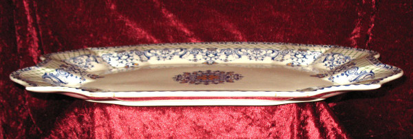 Grand plat de présentation en faïence de Gien décor de Rouen époque 20ème