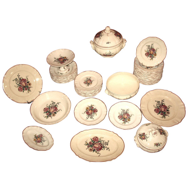 Sarreguemines earthenware dinner service with Lorraine decor