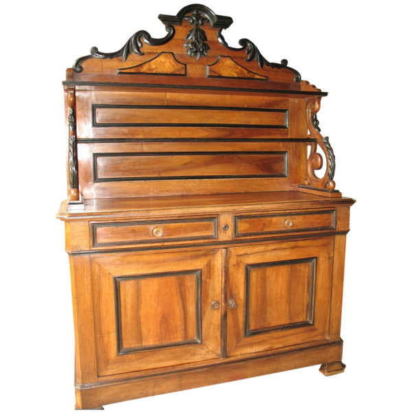 Buffet Saint Hubert 19th century in solid walnut