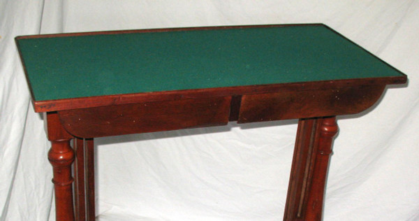Table with system or flying table, mahogany scheduler by A. Feret period 19th century