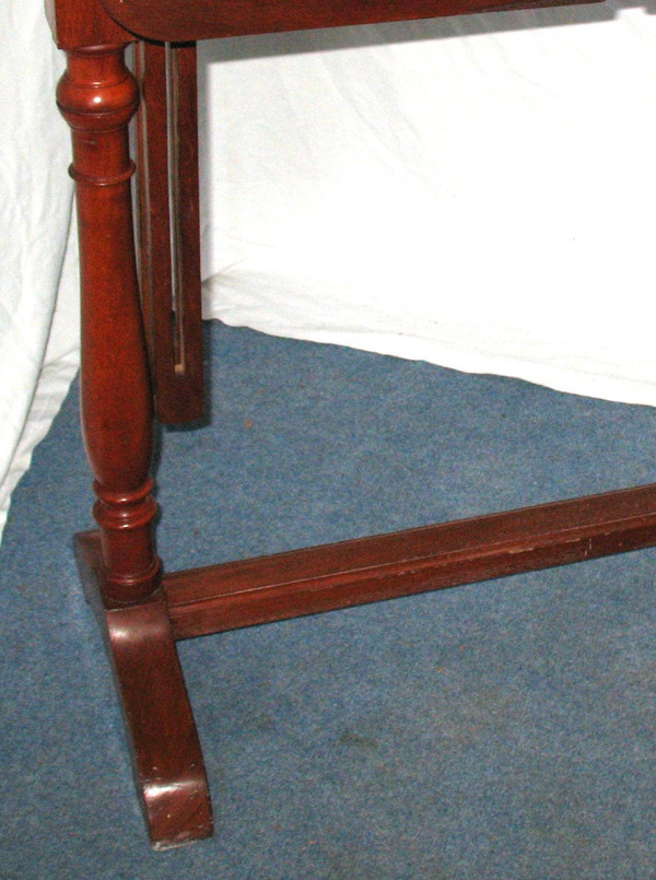 Table with system or flying table, mahogany scheduler by A. Feret period 19th century