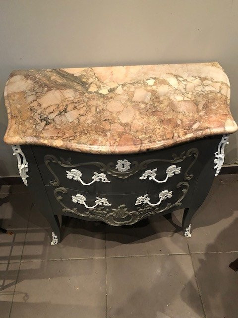 Petite Commode Patinee Style Louis XV
