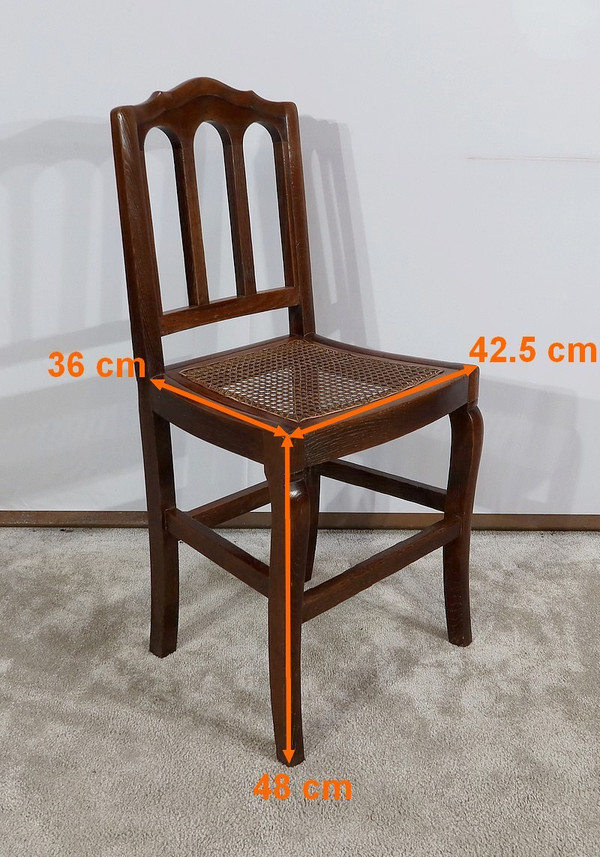 Suite de 4 chaises en chêne massif – 2ème moitié XIXe