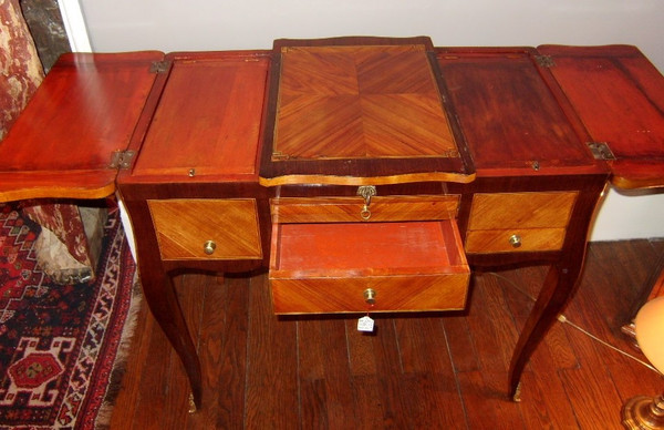 Coiffeuse d'époque Louis XV
