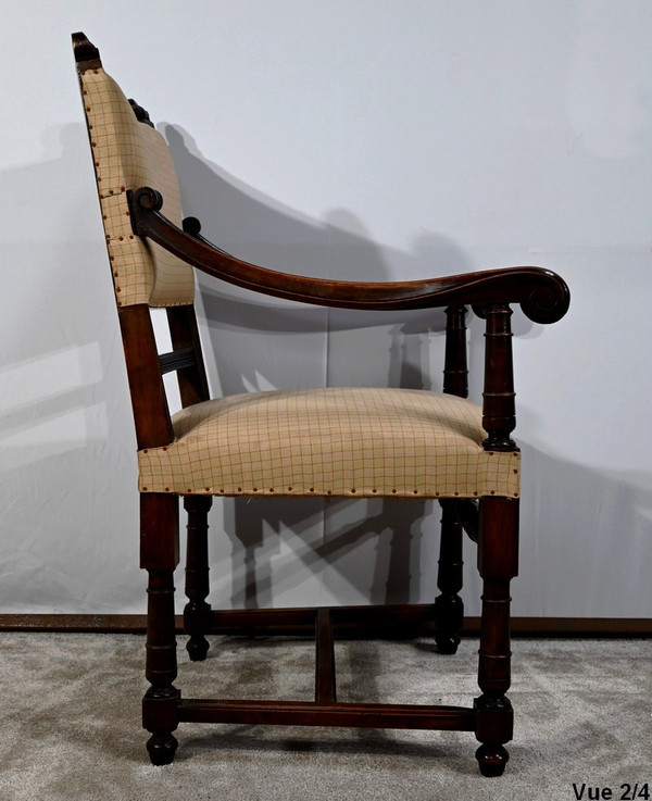 Poltrona in noce, detta Bout de Table, stile rinascimentale - Fine XIX secolo