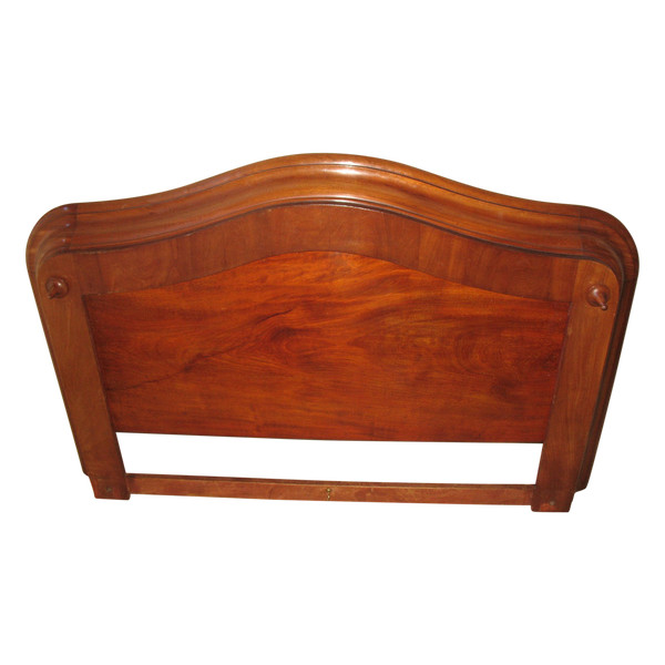 Large mahogany canopy bed canopy 19th century Restoration style