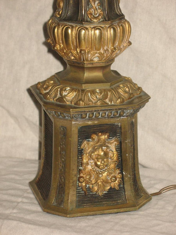 Lampada tipo Carcel in bronzo XIX secolo Periodo della Restaurazione