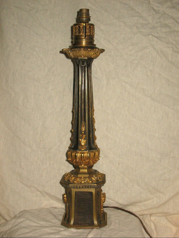 Lampada tipo Carcel in bronzo XIX secolo Periodo della Restaurazione