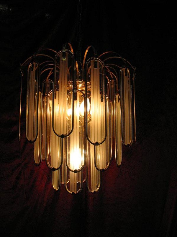 Glass and gilded metal chandelier with 6 sconces from the 60s and 70s