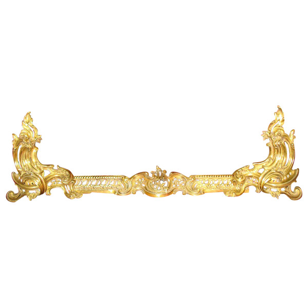 Bronze mantel from the 19th century in the Louis XV style