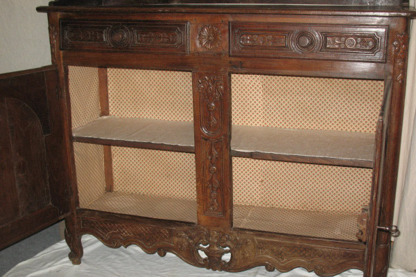 Buffet vaisselier 2 corps en chêne époque 18ème