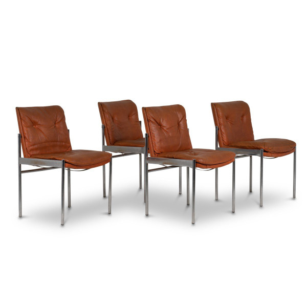 Serie di due sedie in pelle e metallo cromato, anni 1970, LS51841207B