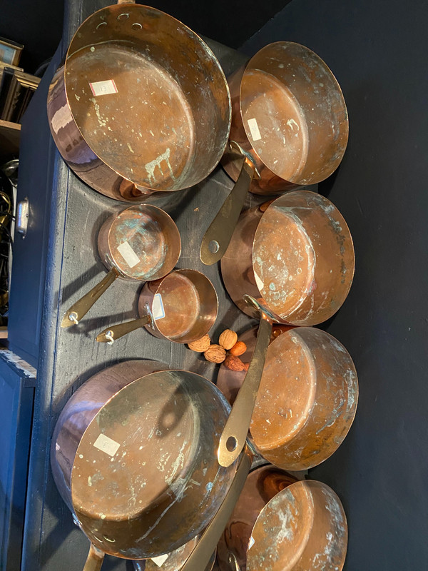 Série de casseroles et couvercles en cuivre